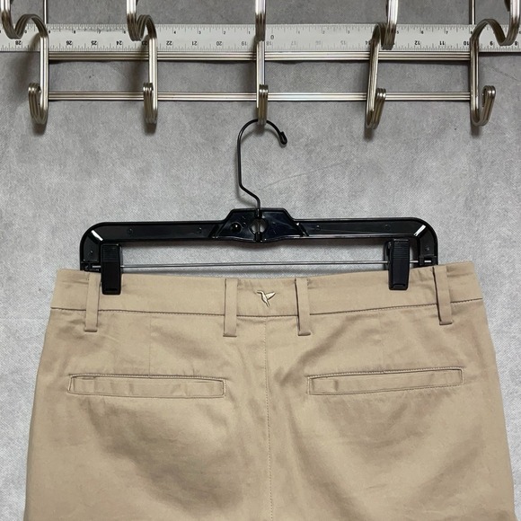 Birddogs Other - Birddogs Pants Men's 32x28 Beige Performance Chino Golf Tech Active Versatile